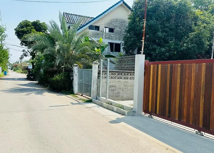 Spacious 70sqm Jungle Loft Peaceful Escape *