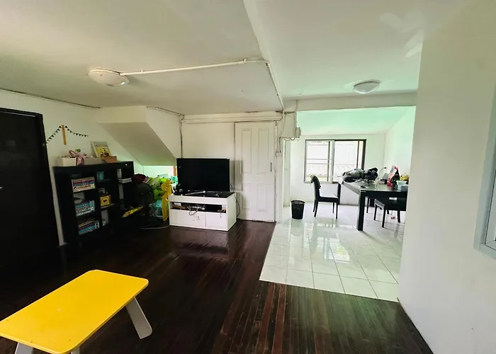 Spacious 70sqm Jungle Loft Peaceful Escape Apartment