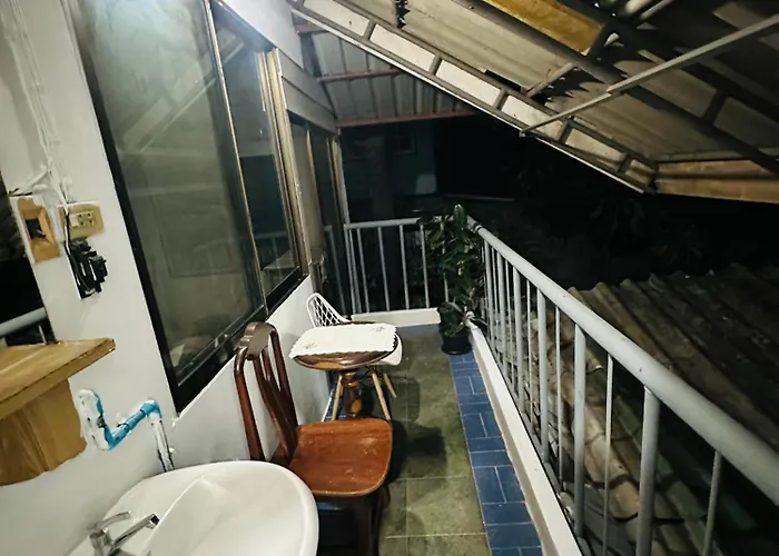 Spacious 70sqm Jungle Loft Peaceful Escape
